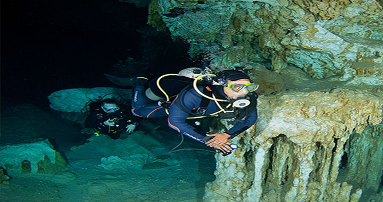 Snorkel in Caverns with Scuba Cancun 